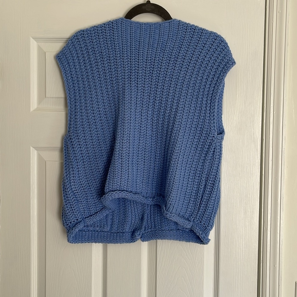 NWOT Urban Outfitters Sleeveless Crop Knit Sweater Vest with Pockets - Picture 7 of 8